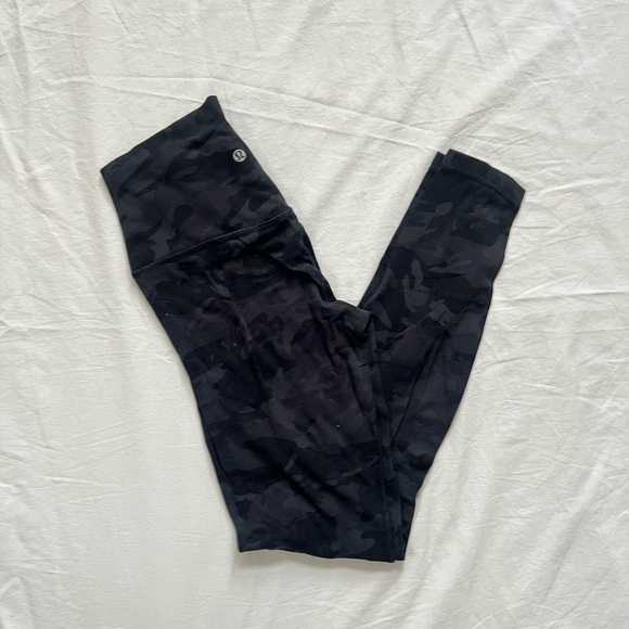 lululemon athletica Pants - Lululemon Black Camouflage Leggings